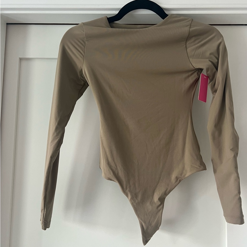 NWT women’s bodysuit